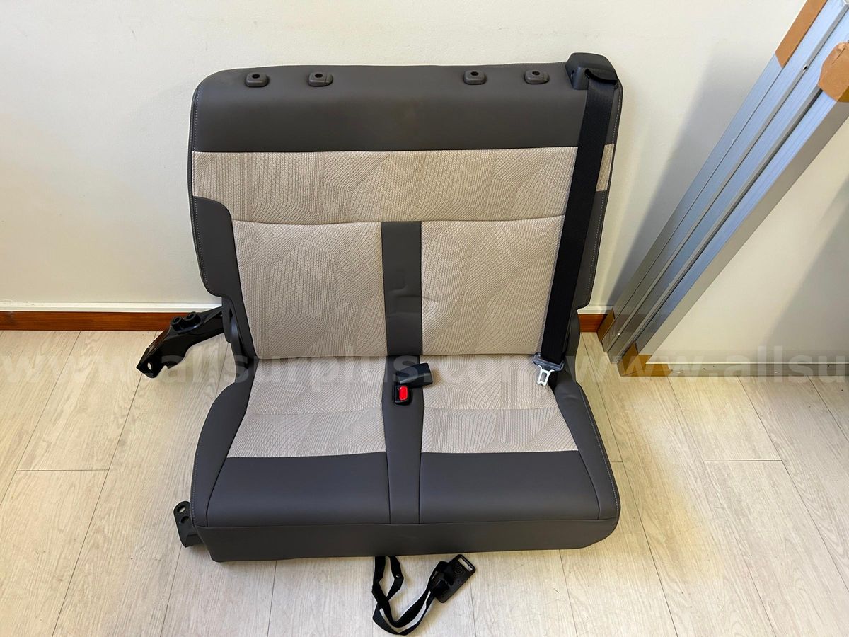 2 X QUANTUM DOUBLE SEATS W/OUT BRACKET#7 | AllSurplus