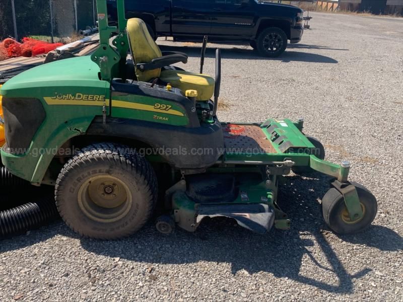 John deere 997 online diesel