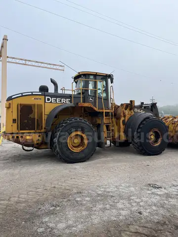 2014 John Deere 844 Loader