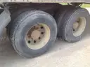 2004 Volvo VNM Deisel Tractor truck