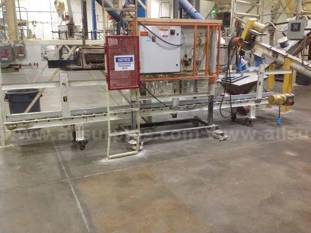 Fischbein Mdl. PILS 300 Inline bag sealer with conveyor