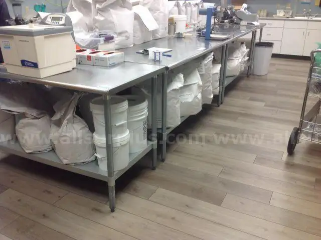 8ea Stainless steel tables