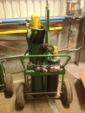 Saf-T-Cart Two tank welding cart with regulators and hose, Tanks NOT i