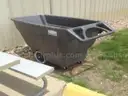 2ea Rubbermaid Trash carts