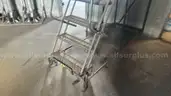 6 Ladders of Various Sizes