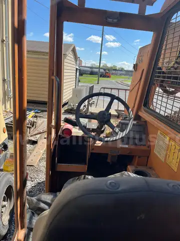 Lull International 8k - 42 Telehandler Lift