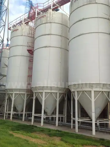 Friesen Cone Bottom Silo