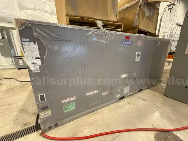Carrier Corporation Commercial Rooftop HVAC Unit