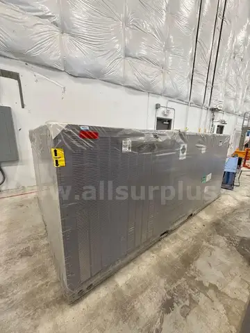Carrier Corporation Commercial Rooftop HVAC Unit
