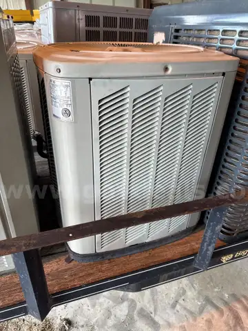 TRANE Used AC Condenser 2TTB0048A1000AA
