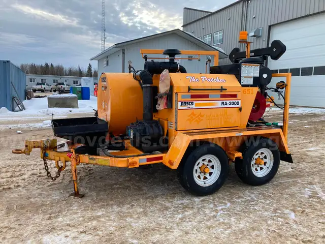 Asphalt Spray Patcher - Model RA-2000