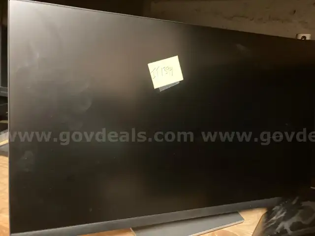 2x Dell 2422H Monitor