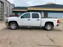 2013 Chevrolet Silverado 4WD 1500 CREW CAB PICKUP 4-DR, 5.3L V8 OHV 16V FFV