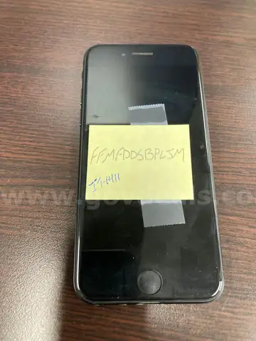 Lot of 4 iPhones