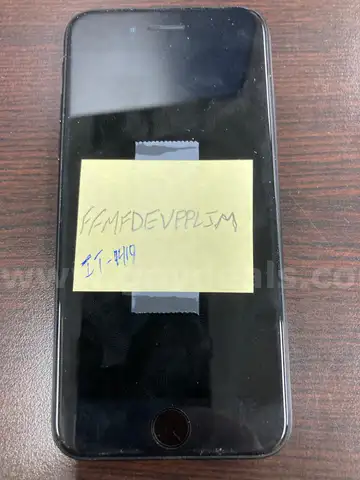 Lot of 4 iPhones