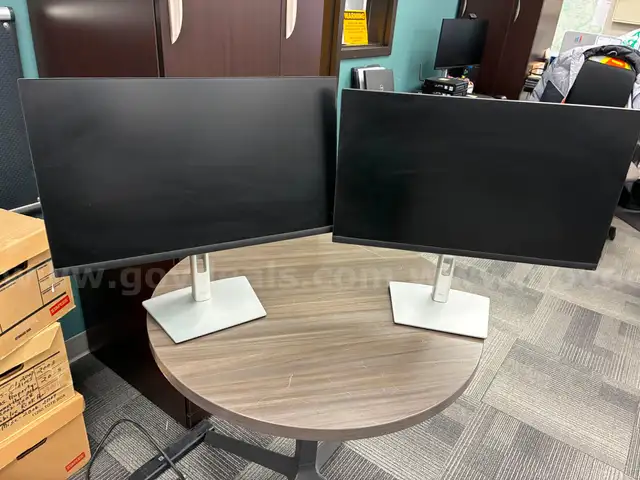 2 monitors Dell 2422H