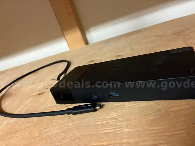 DELL USB-C Thunderbolt Dock