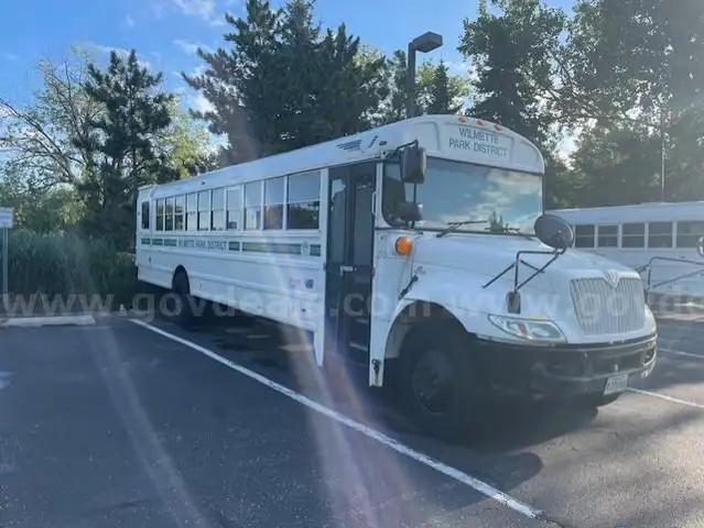 2014 IC 61 Passenger Bus