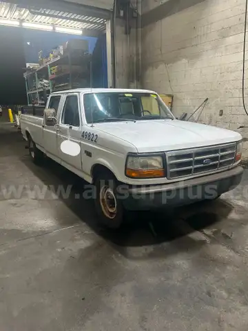 1997 Ford F-350 XL Crew Cab 2WD