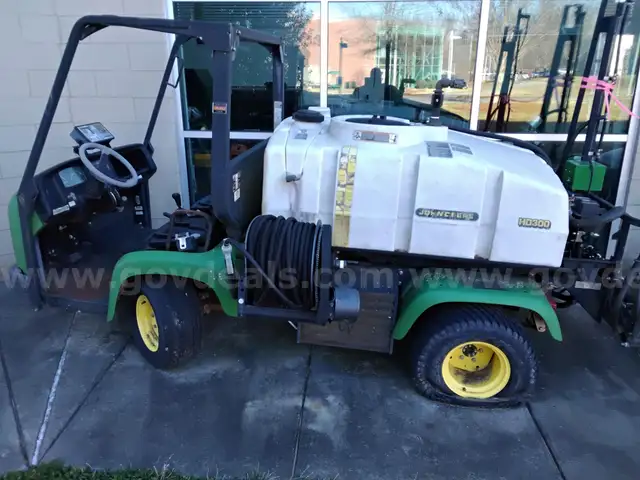 Lot of 1 John Deere Pro Gator Sprayer
