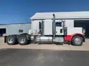2009 Peterbilt 389