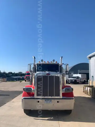 2009 Peterbilt 389