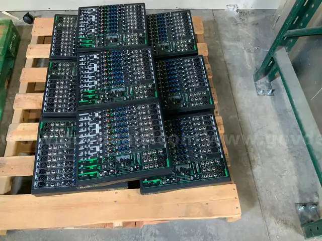 9 ProFx 12V3 Audio Mixers