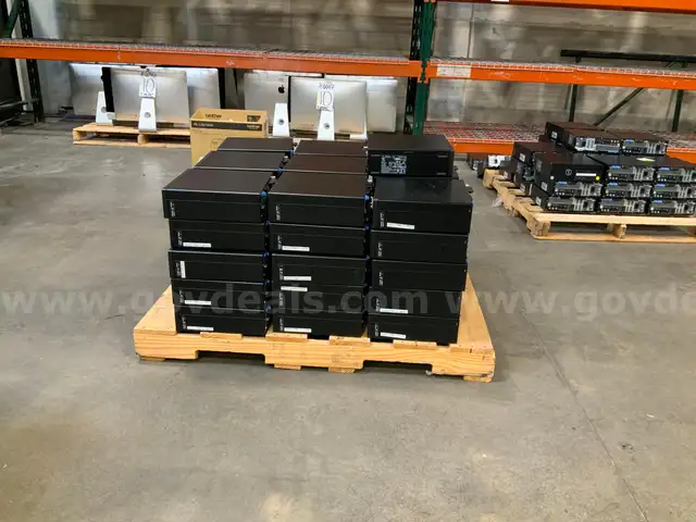 46 Dell Optiplex 7000 i5