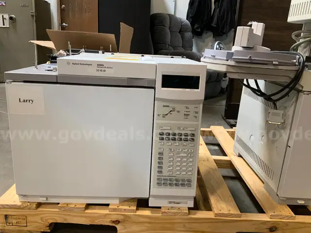 Agilent Technologies 6890N Network GC System