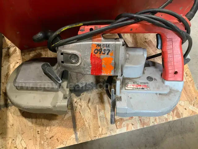 Milwaukee Bandsaw