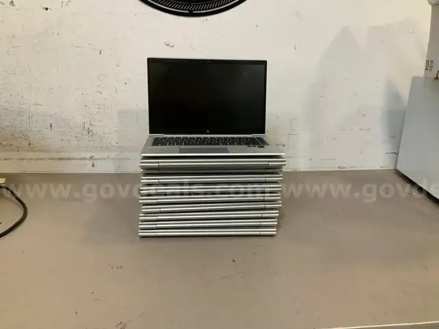 10 HP Elitebook 840 G8 i7