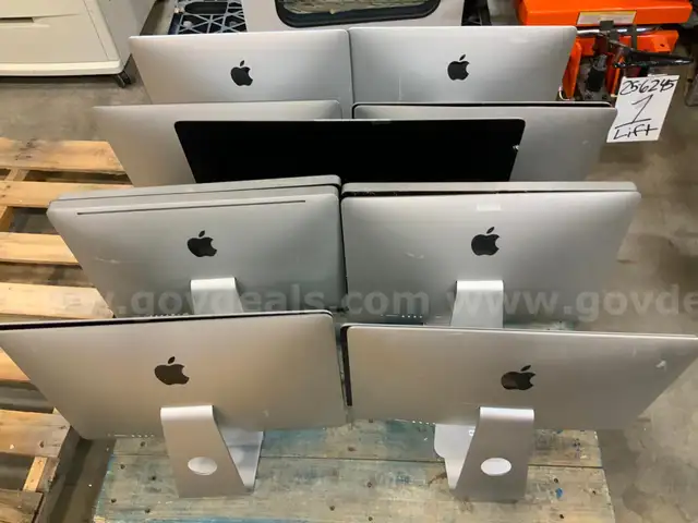 17 Damaged Assorted Apple iMac