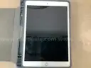 5 Apple iPad 32GB A2270