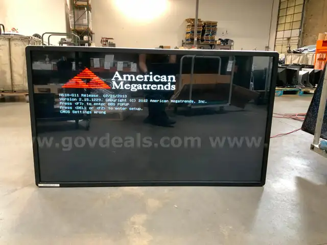 Elo 55" Touch Solutions Monitor W Mount (VGA & HDMI)