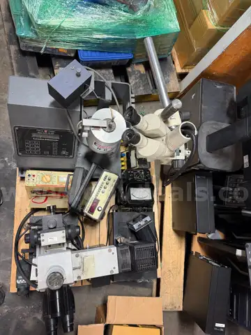 1 pallet of miscellaneous electrical components