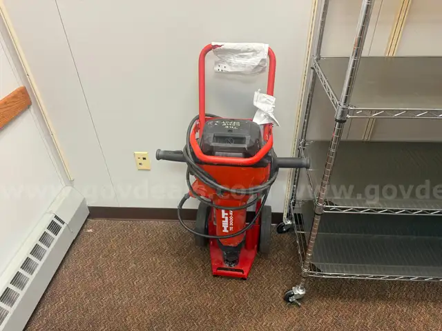 Hilt TE 3000AV jackhammer