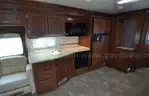 2008 Fleetwood Discovery Diesel Pusher - Full Length Super Slide *Low Miles* Well Maintained