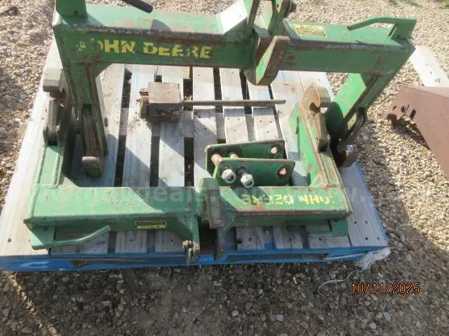 Lot of 2 - John Deere 3-point hitch quick attaches