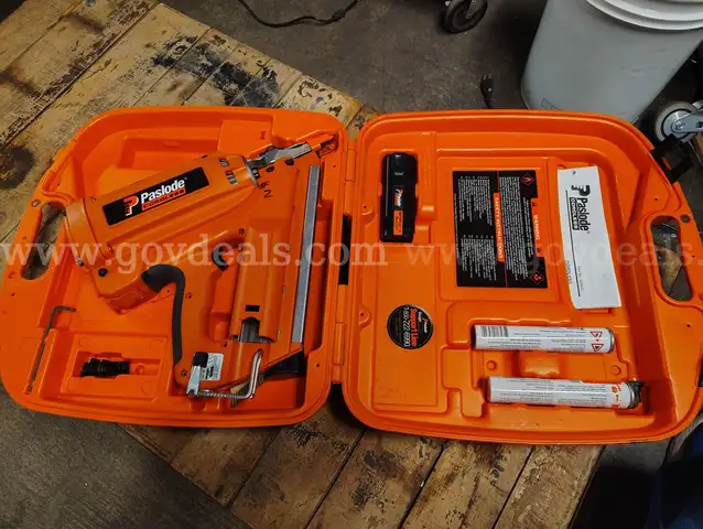 2x Paslode Cordless Framing Nailers