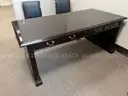 Desk (205938 NM)
