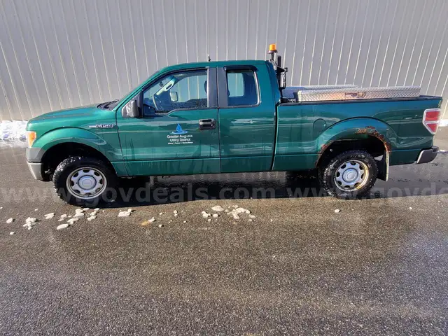 2010 Ford F-150 XL SuperCab 6.5-ft. Bed 4WD