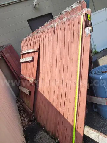 Red wood stockade fencing