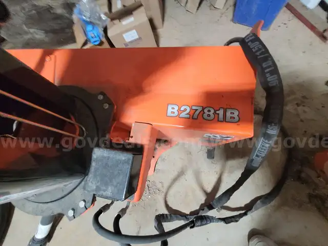 Kubota B2781B Snow blower