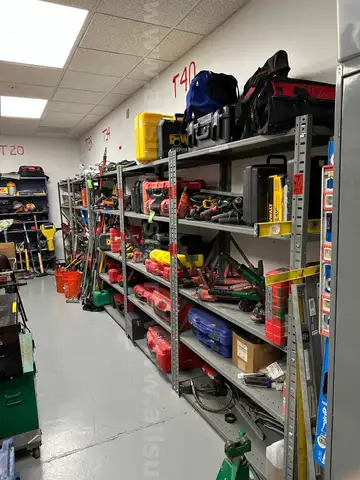 Power Tools, Metal Working, Compressors, Material Handling, Safety, 1 LOT