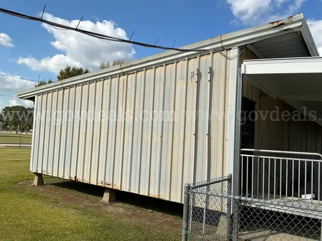 PORTABLE BUILDING