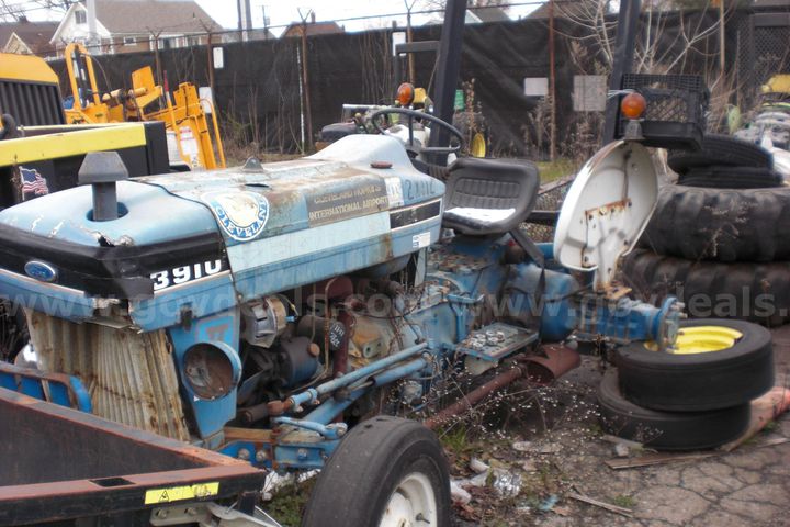 1988 Ford Tractor 3910 | AllSurplus