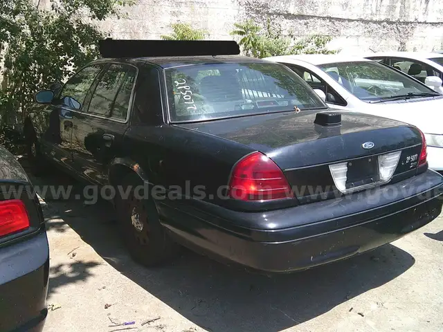 2010 Ford Crown Vic