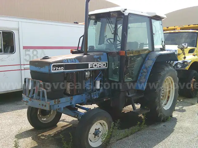 1995 Ford Tractor