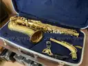 Lot of Saxophone (11)