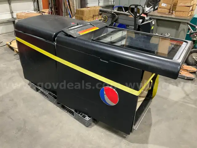 CORNELIUS PEPSI SODA FOUNTAIN SYSTEM, LAID DOWN FOR SHIPPING